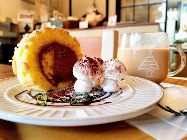 おうちＣａｆｅ樹と葉っぱ