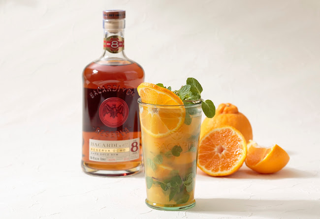 Opinii despre バー「ベイ・ウエスト」 în 横浜市 - 飲食業