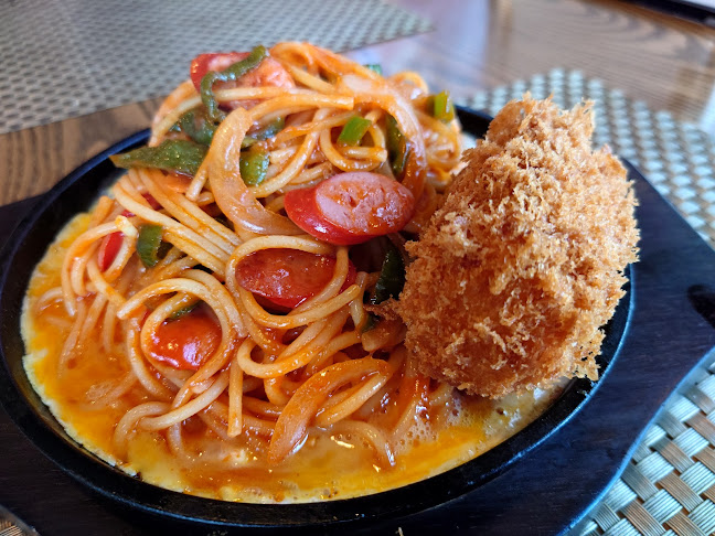 洋食亭９（ナイン） - 飲食業