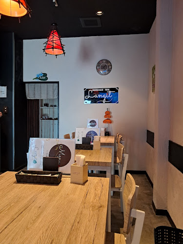 〒577-0022 大阪府東大阪市荒本新町３−２６ ツインコラムビル 102