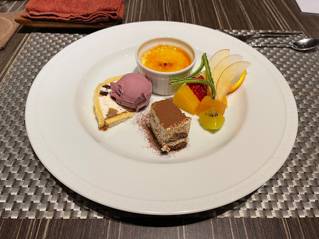 Opinii despre cafe & restaurant SALUTE(サルーテ) în 飯塚市 - 飲食業