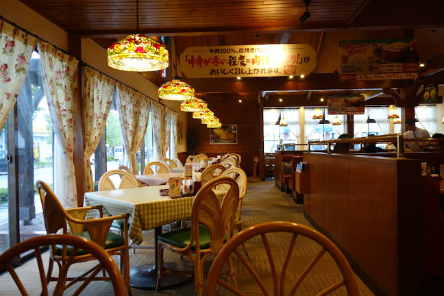 〒425-0035 静岡県焼津市東小川７丁目17−１２