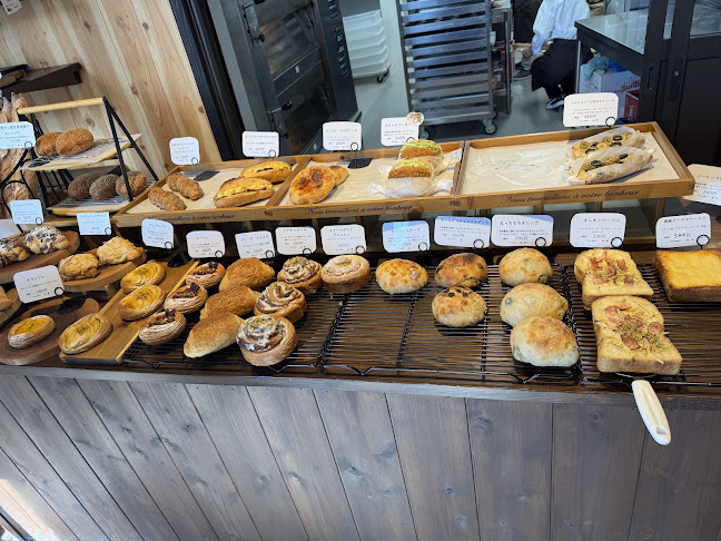 Opinii despre Boulangerie Doux Fleurs în 福岡市 - 飲食業