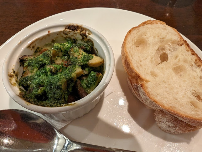 イタリア魚介料理 イッポカンポ - 飲食業