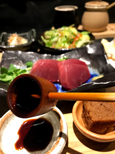 〒798-0040 愛媛県宇和島市中央町１丁目２−６