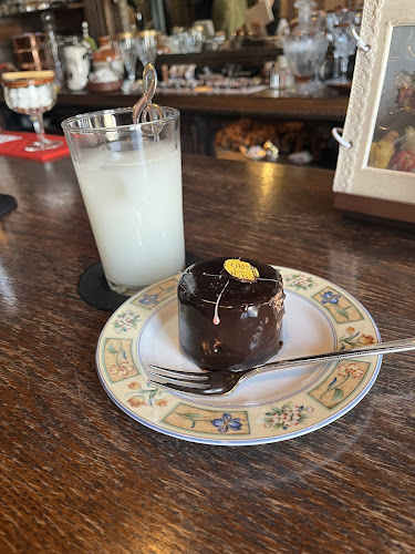 名曲喫茶 柳月堂