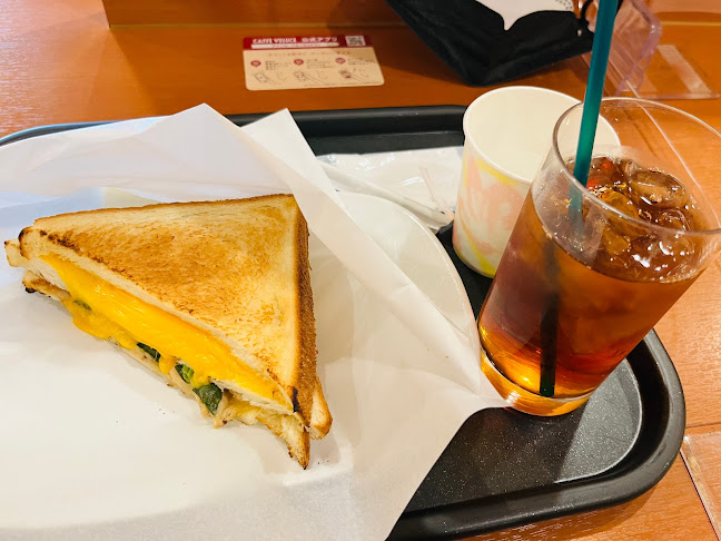 Opinii despre カフェ・ベローチェ 鴨居店 în 横浜市 - 飲食業