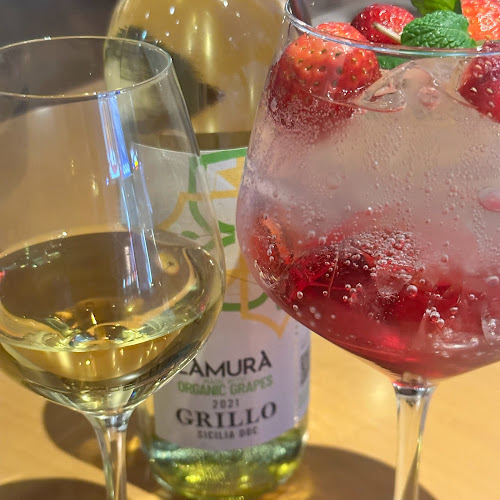 Opinii despre 24/7 café apartment 池袋 în 豊島区 - 飲食業