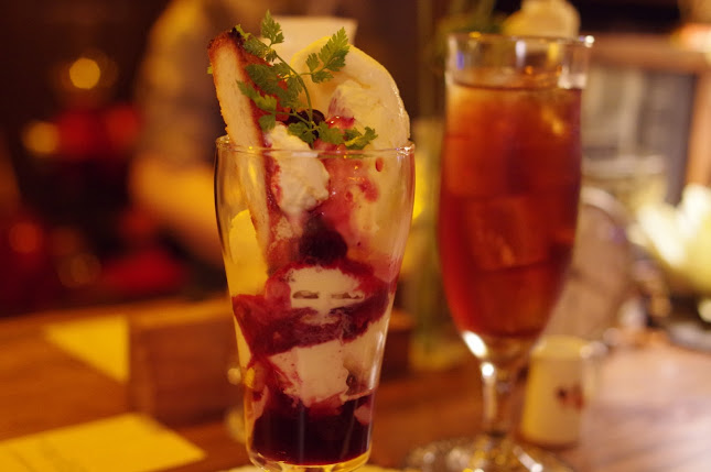 Opinii despre レキュム・デ・ジュール în 調布市 - 飲食業