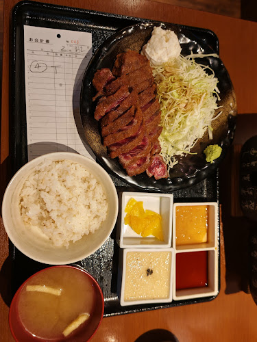 Comentarii opinii despre 牛かつ 冨田