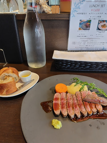 Opinii despre Bistro cafe eS în 大阪市 - 飲食業