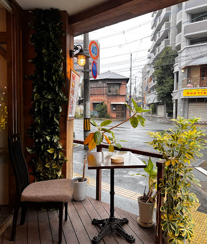 珈琲花びし - 飲食業