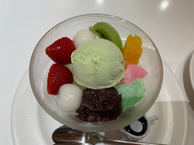 Comentarii opinii despre 新宿中村屋オリーブハウスダイニング