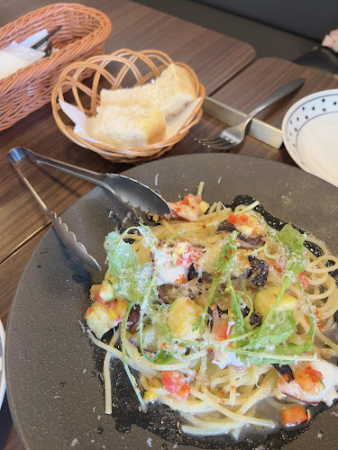 Opinii despre 欧風煮込み料理とワイン nicomimacuri în 大阪市 - 飲食業