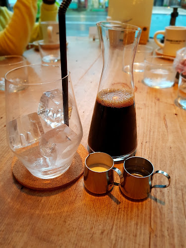 〒060-0061 北海道札幌市中央区南１条西１２丁目４−１８２ AS ビル 1F