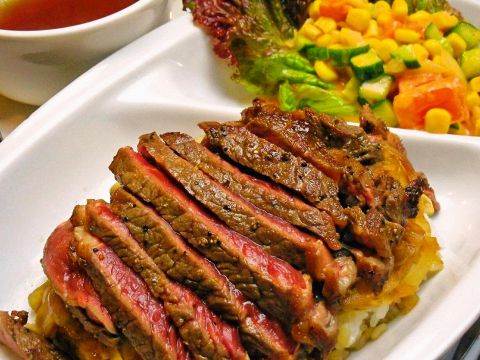 Opinii despre アーレス・コート în 沼津市 - 飲食業