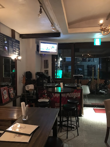 INVADER ONE FLAT cafe/下北沢 - 世田谷区