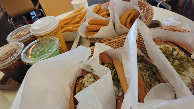 フレッシュネスバーガーファッションクルーズ - ひたちなか市