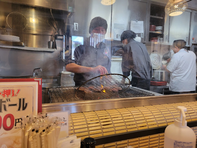 牛たん炭焼 利久 泉本店 - 飲食業