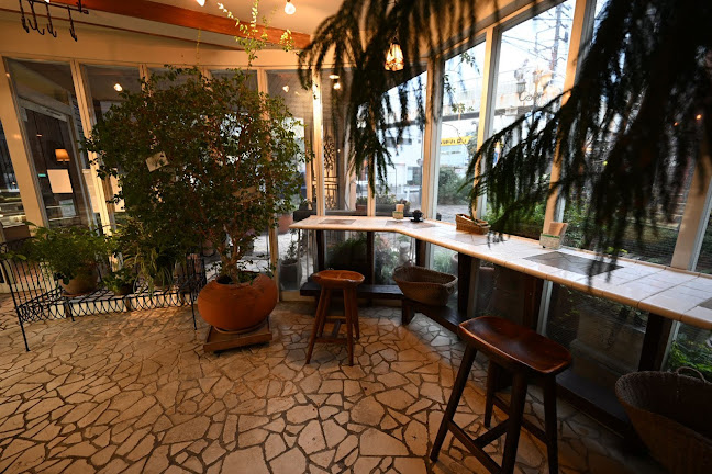 ガーデンアンドクラフツ 立川店 - 飲食業