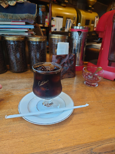 カフェ・コンティニュー - 飲食業