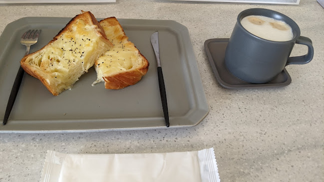 アウム - 飲食業