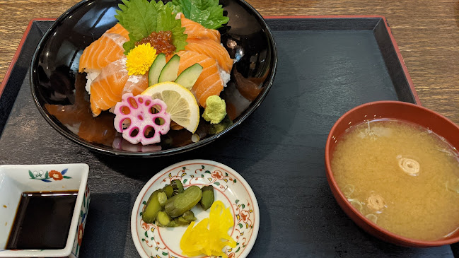 〒515-0052 三重県松阪市山室町２２９８−２