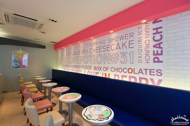 〒604-8026 京都府京都市中京区河原町通四条上ル米屋町３８８四条河原町上ル 東側