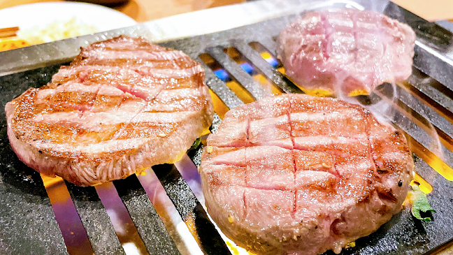 焼肉家 肉汁センター