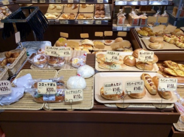 パン工房 西洋軒 ぜぜ店 - 飲食業