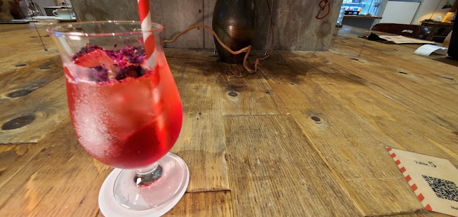 〒243-0438 神奈川県海老名市めぐみ町３−１ VINAGADENS PERCH