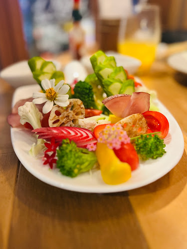 〒231-0011 神奈川県横浜市中区太田町２丁目２１−２