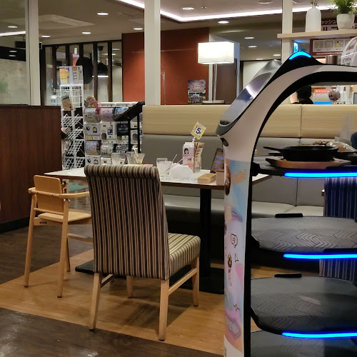 ガスト 八王子駅北口店