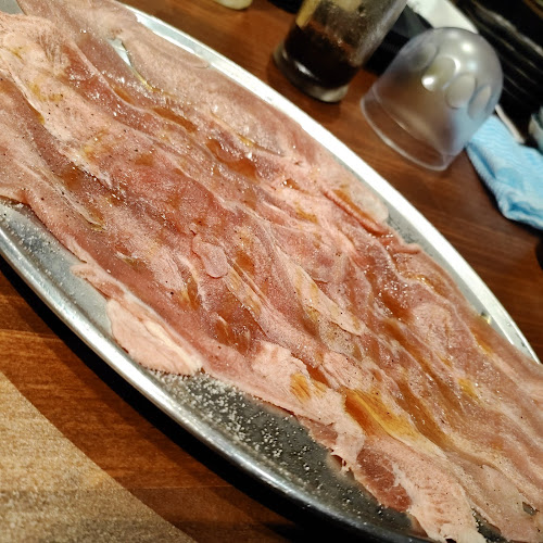 Comentarii opinii despre 焼肉ホルモンたけ田 熊谷店