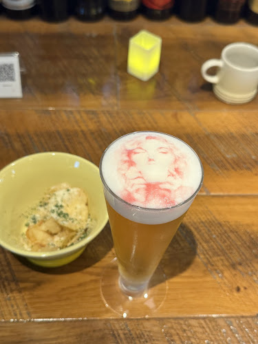 Comentarii opinii despre カフェバー L’ATELIER et Brasserie ATOM Milano（アトリエ･ブラッスリー･アトムミラノ）銀座