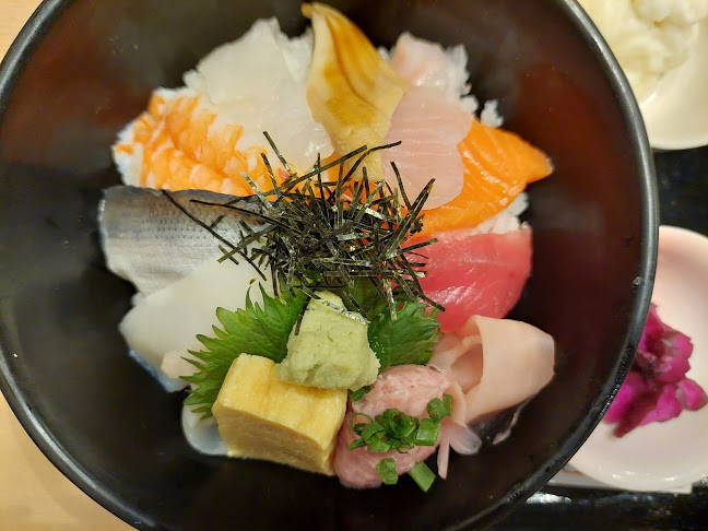 Comentarii opinii despre 寿しと居酒屋 花の舞 京成小岩店