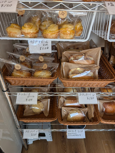 NOOK パンと焼き菓子 - 飲食業