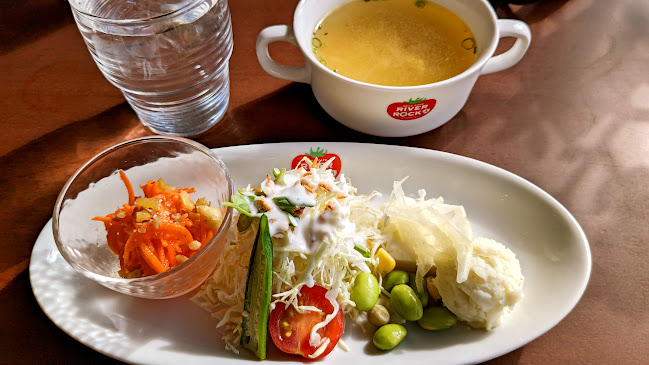 Opinii despre グリルカフェ リバーロック4 în 福島市 - 飲食業