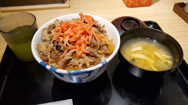 Opinii despre 松屋 吉祥寺サンロード店 în 武蔵野市 - 飲食業