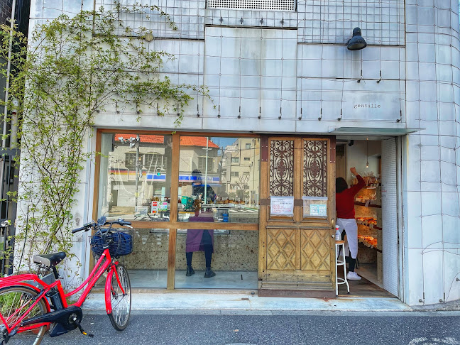 gentille (ジャンティーユ)