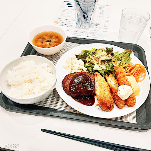 Opinii despre 1 FEET în 神戸市 - 飲食業