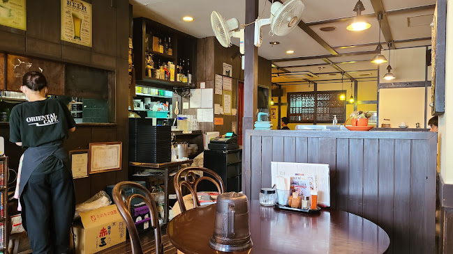 Opinii despre オリエンタルカフェ în 大阪市 - 飲食業