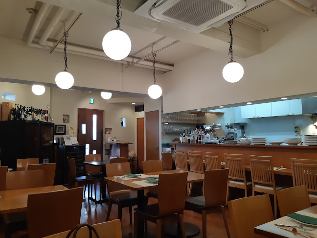 オステリアオルカドーロ