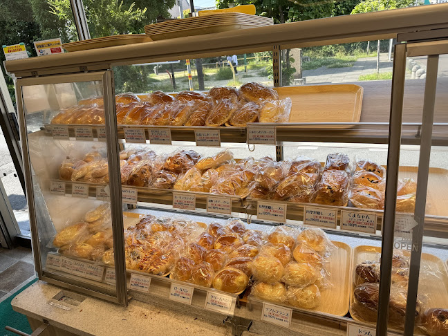 〒781-0806 高知県高知市知寄町１丁目１−２１