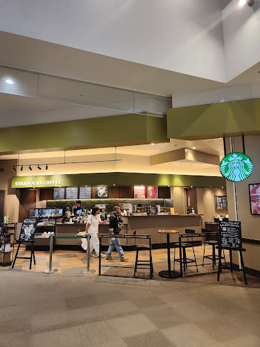 Opinii despre スターバックス コーヒー ららぽーと磐田店 în 磐田市 - 飲食業