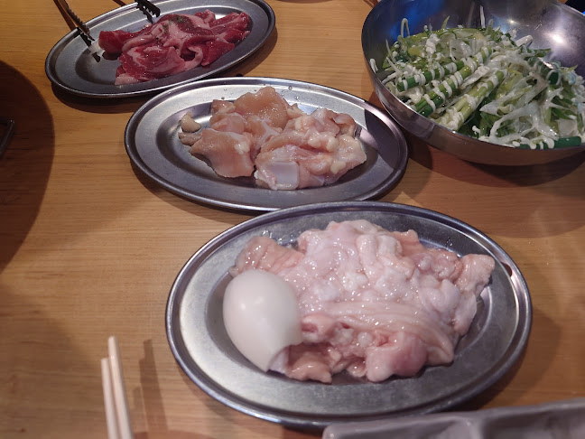 炭火焼肉ときん 白石店 - 飲食業