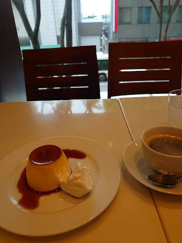 Opinii despre カフェモロゾフ 大和香林坊店 în 金沢市 - 飲食業