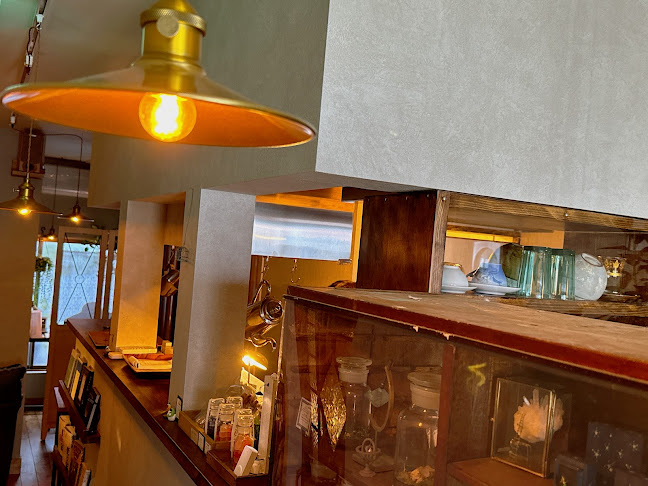 Opinii despre 喫茶 余白 în 三鷹市 - 飲食業