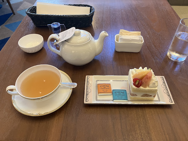 〒220-8501 神奈川県横浜市西区北幸１丁目３−２３ 横浜ベイシェラトン ホテル&タワーズ 2F