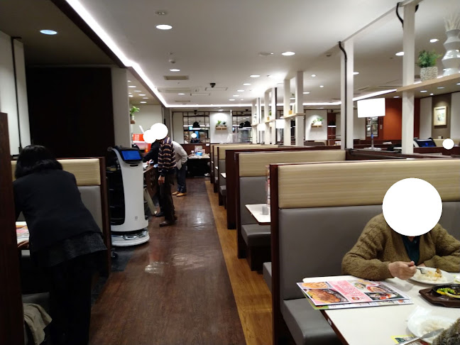 ガスト 八王子駅北口店